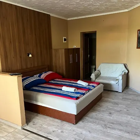 Aqua Apartmanhaz Apartment Siofok