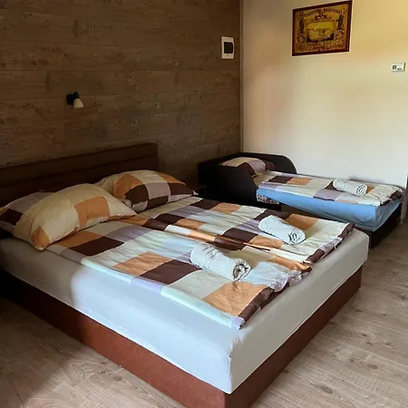 Apartman Aqua Apartmanhaz Siófok