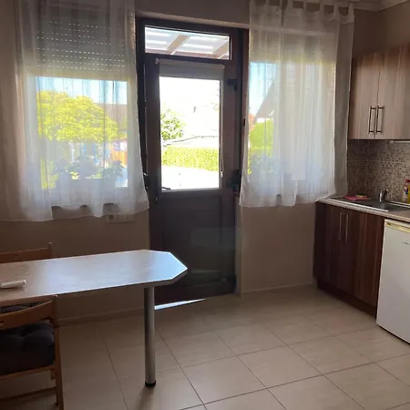 Apartman Aqua Apartmanhaz
