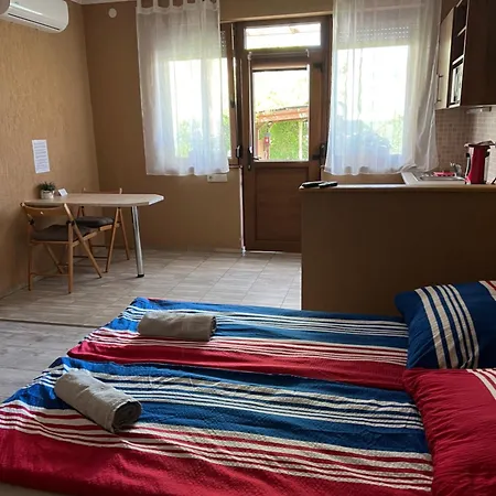 Aqua Apartmanhaz Siófok